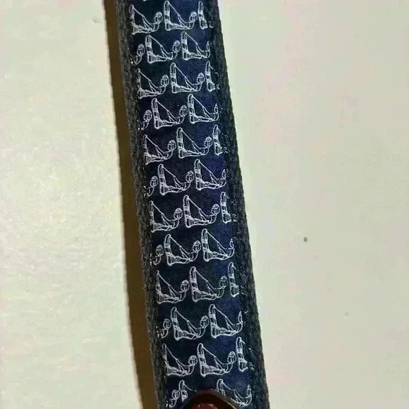 Boys Golf Belt Size 20 (5-6 year old) Leather Canvas Navy Golfer Brass Buckle - Picture 2 of 8